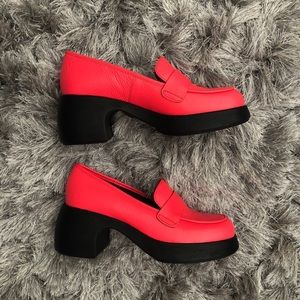 NEW IN BOX LUG SOLE CAMPER LOAFER